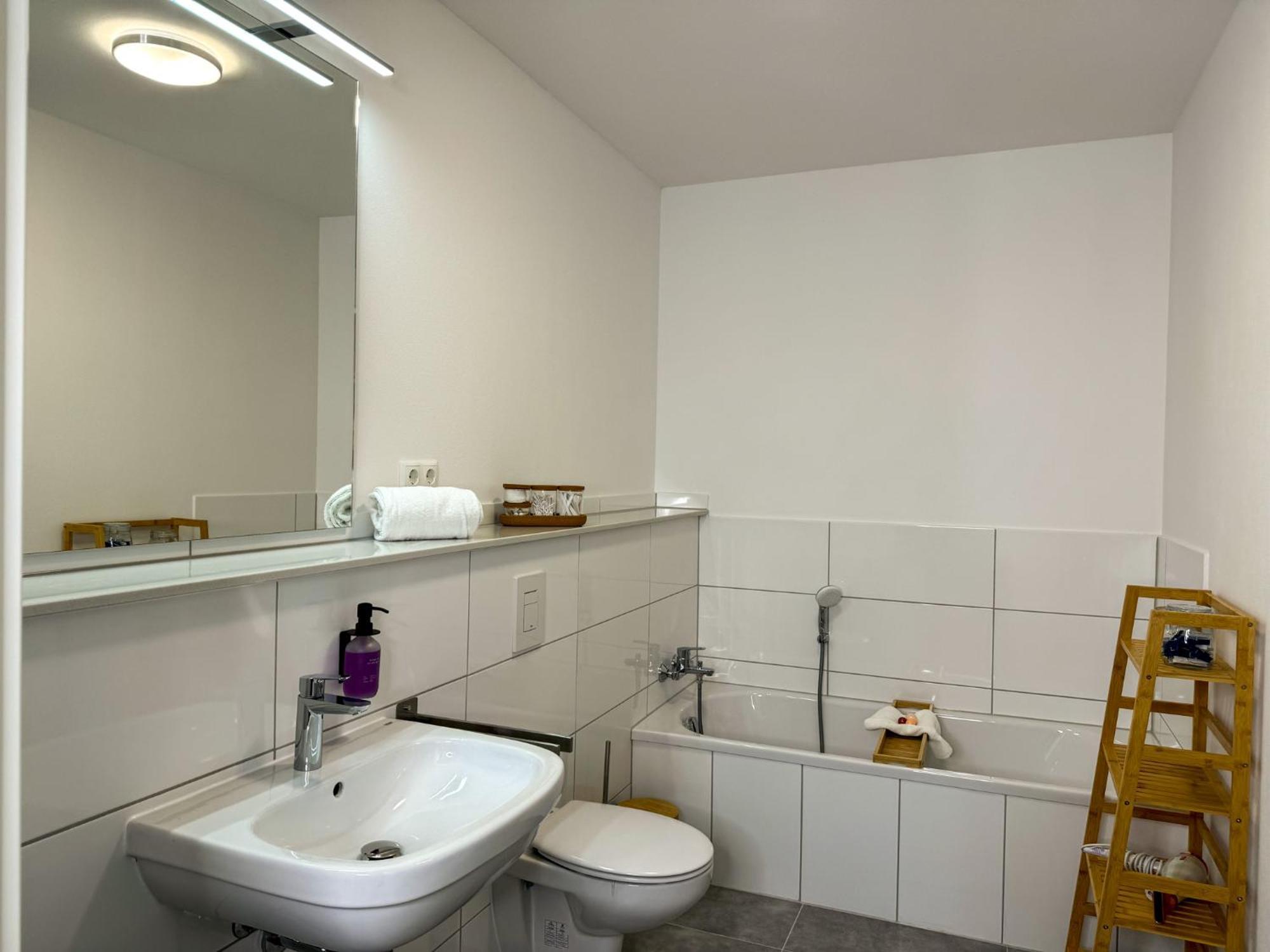 Home Inn Apartments - 203 มินเดิน ภายนอก รูปภาพ